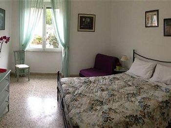 Scalini Di Trastevere Acomodação com café da manhã  2*